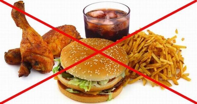 Hasnyálmirigy-gyulladás esetén szigorú étrendet kell követnie, kizárva a káros élelmiszereket az étrendből. 